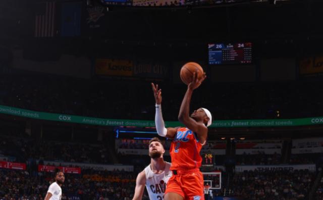 V体育入口-50次30+超东契奇恩比德！亚历山大砍分真猛