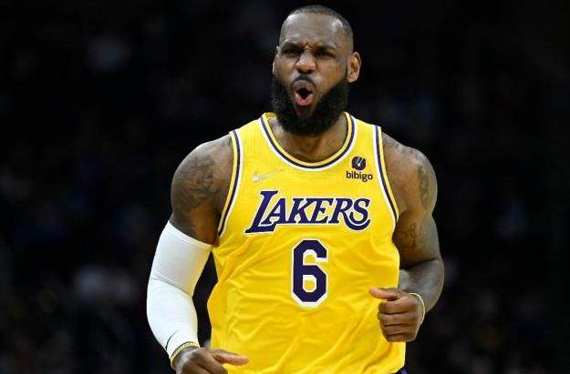 V体育入口-詹姆斯结束本赛季征程：今年已付出一切 秋天再见